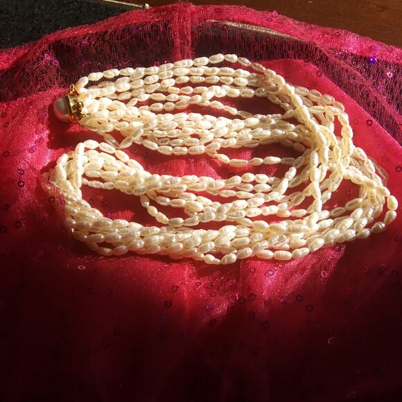 7 strand rice pearls necklace  gold tone round box clasp with Faux pearl - Picture 9 of 16